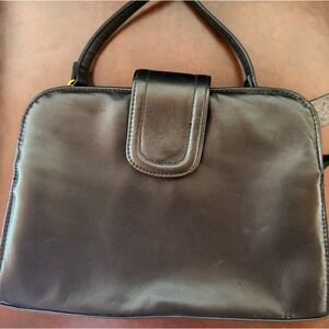 Cabin Creek Vintage Black Nappa Leather Crossbody Bag Gold Hardware 8050